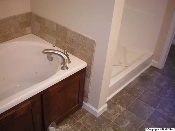 Rainsville, AL 35986,154 Craten Drive