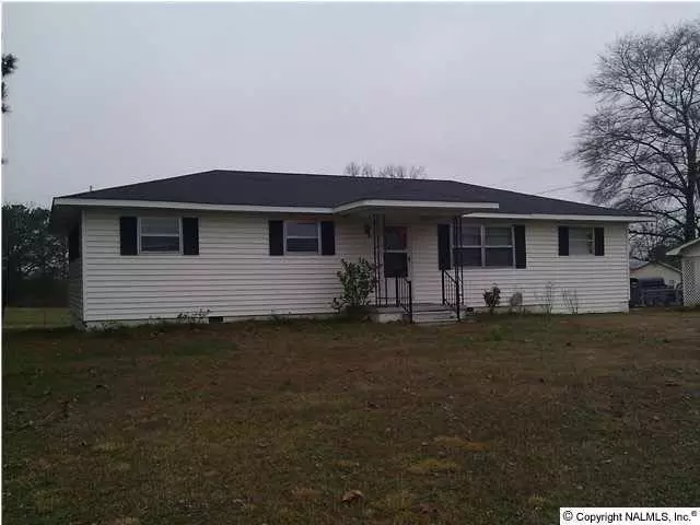 Baileyton, AL 35019,5791 Holly Pond Road