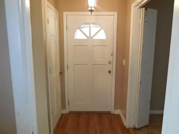 Arab, AL 35016,105 Shoal Creek Trail