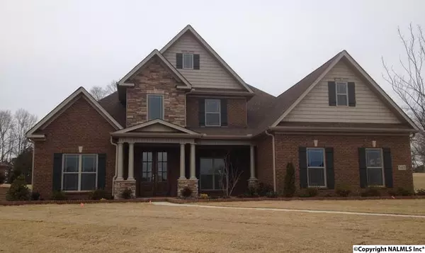 8413 SE Green Moss Court, Owens Cross Roads, AL 35763