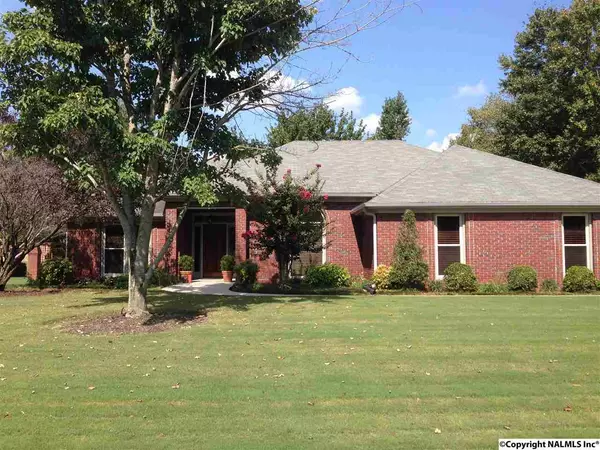 2609 Edgerton Drive, Owens Cross Roads, AL 35763