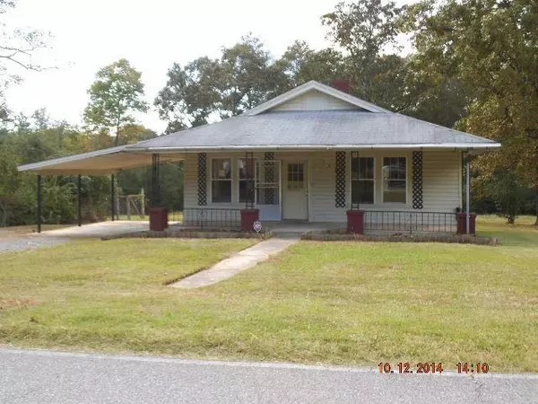 532 S College Street, Centre, AL 35960