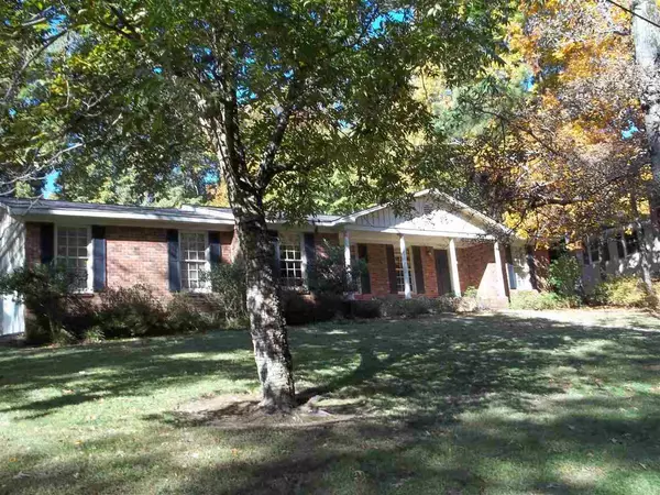 3428 Creek Circle, Guntersville, AL 35976