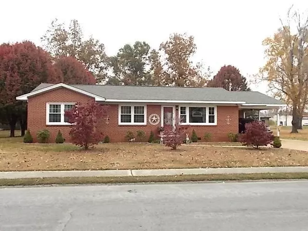 104 W Cecil Street, Scottsboro, AL 35768