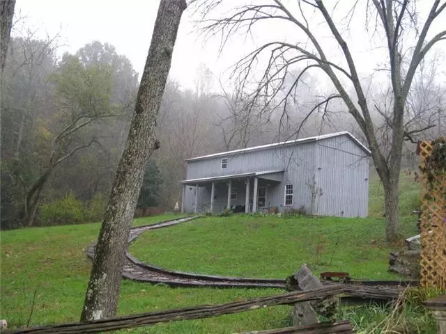 1115 Bartlett Hollow Road, Petersburg, TN 37144