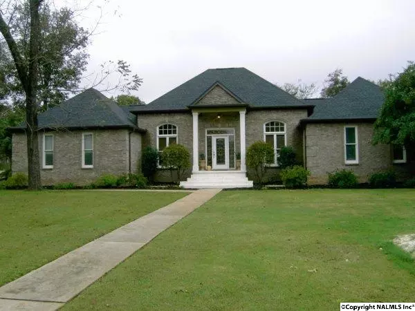 Trinity, AL 35673,14 Forest Home Place