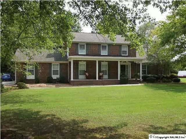 22404 Indian Trace Circle, Athens, AL 35613