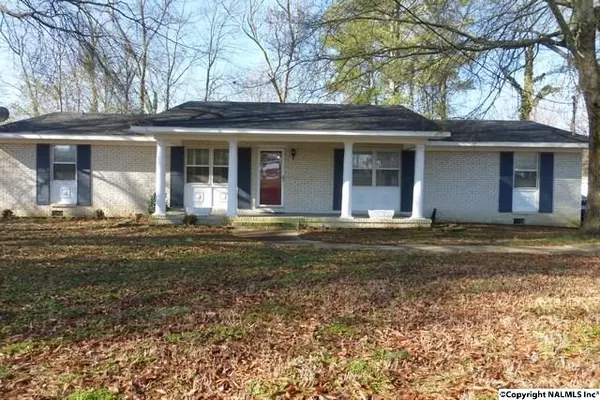 204 Dekalb Drive, Rainsville, AL 35986