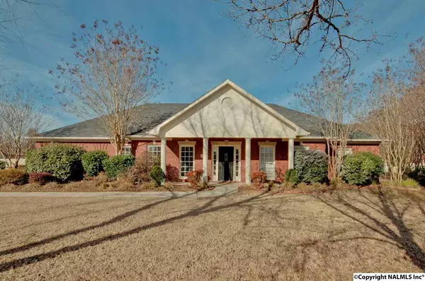 2716 Bransford Trail, Owens Cross Roads, AL 35763