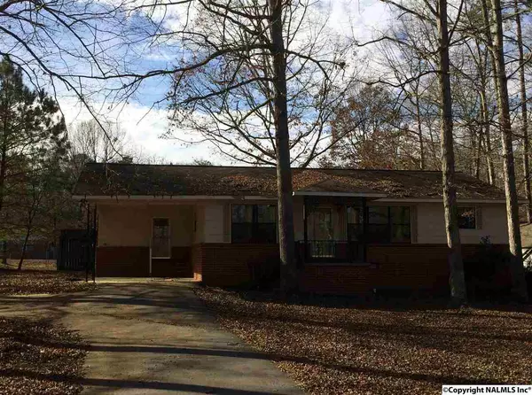 50 Third Avenue, Rainsville, AL 35986