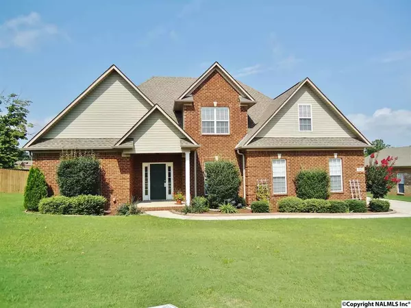 102 Ruth Sullivan, Huntsville, AL 35811