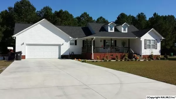 82 Pine Drive, Geraldine, AL 35974