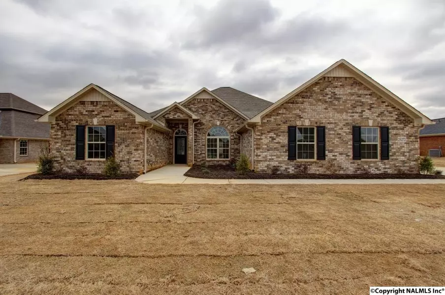 25272 Whispering Lane, Athens, AL 35613