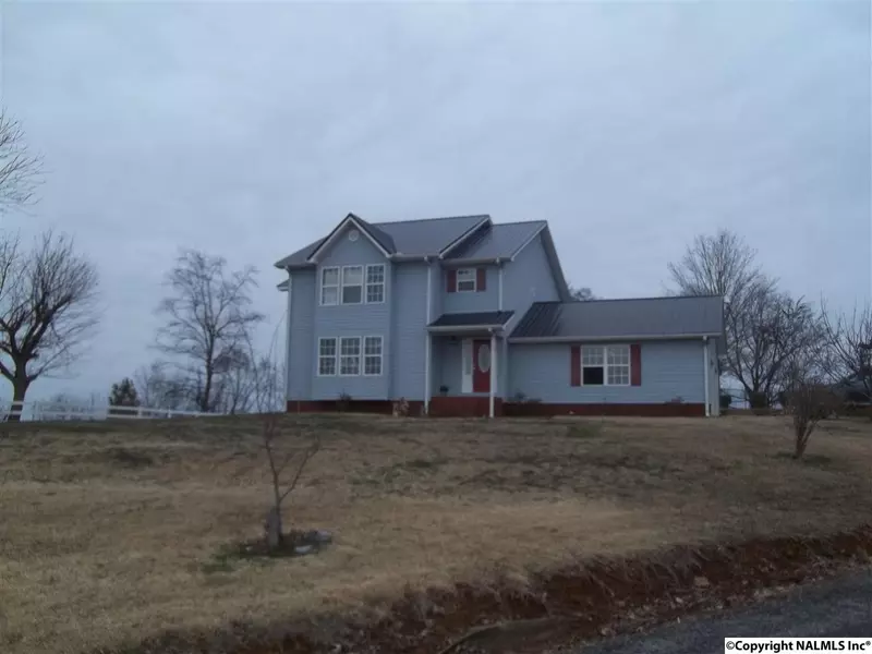 330 Brown Acres Road, Guntersville, AL 35976