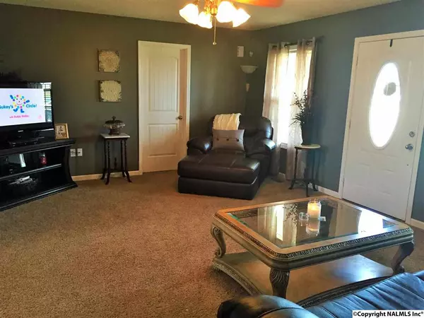 Rainsville, AL 35986,68 Mandi Lane