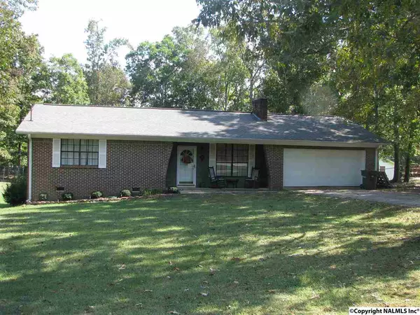 35 Aqua Vista Rd, Gadsden, AL 35901