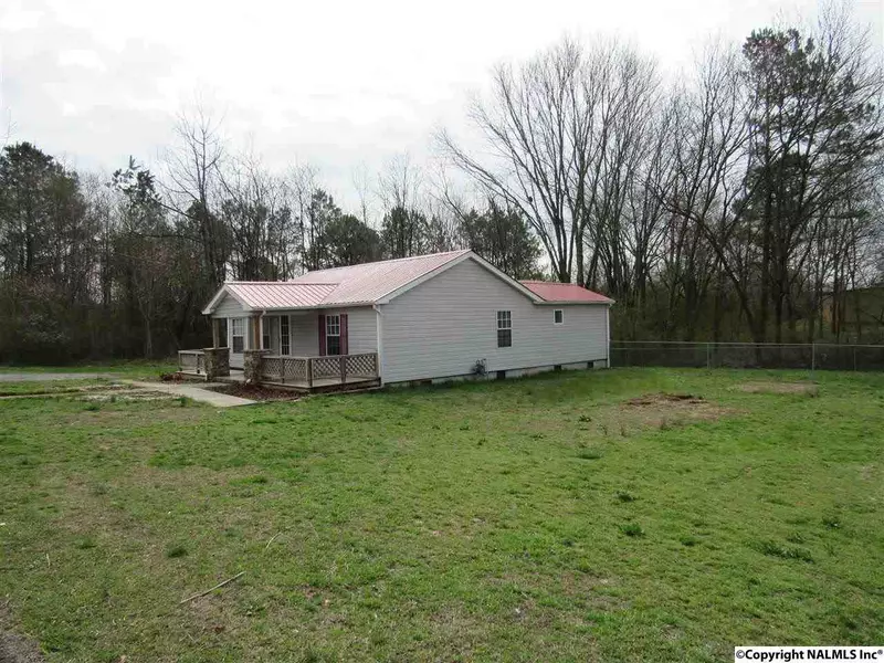 20 6th Avenue, Arab, AL 35016