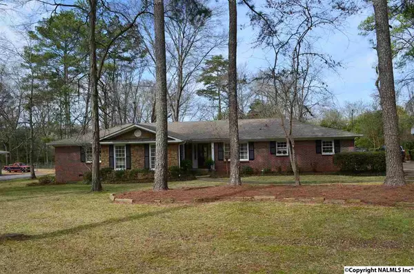 303 Claremont Drive, Gadsden, AL 35901