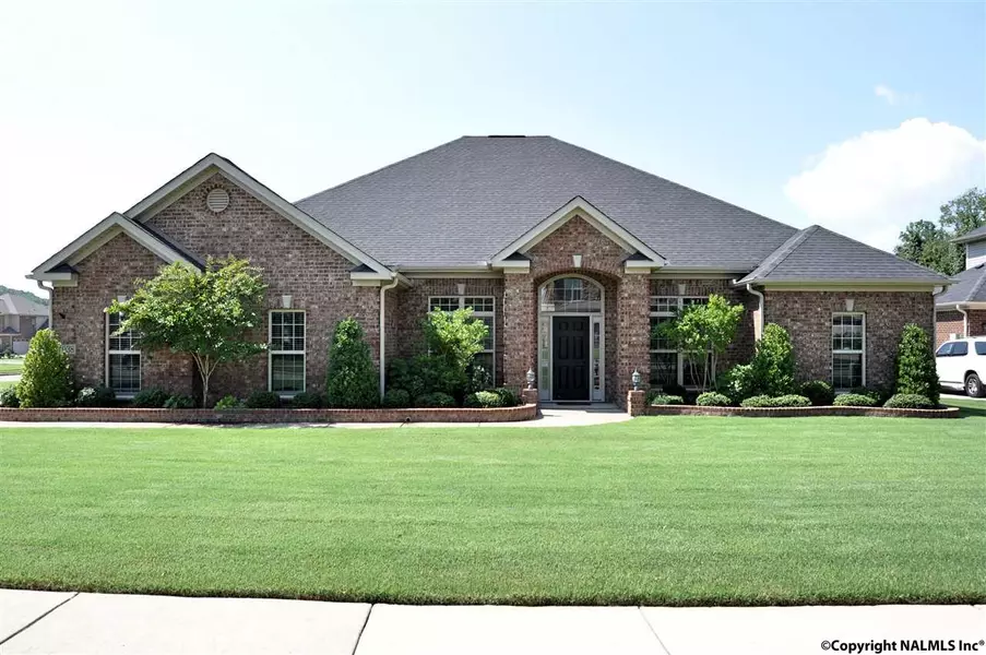 7038 Pale Dawn Place, Owens Cross Roads, AL 35763