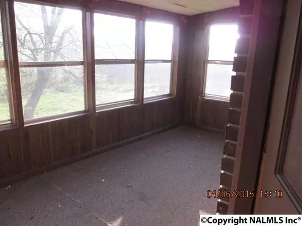 Rainsville, AL 35986,52 W Dilbeck Road