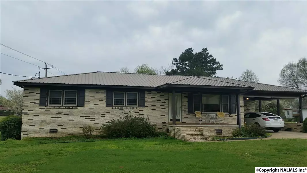 22 Lecroy Road, Guntersville, AL 35976