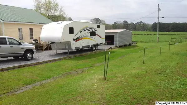 Rainsville, AL 35986,1029 N Rainbow Avenue