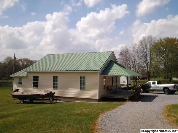 Rainsville, AL 35986,1029 N Rainbow Avenue