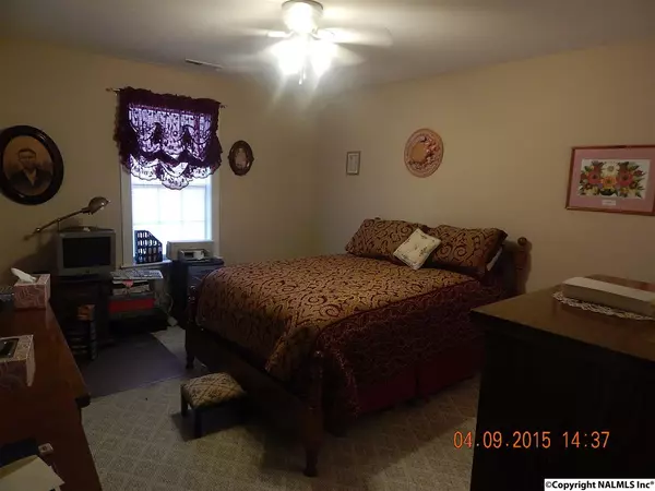 Rainsville, AL 35986,102 Circle Drive