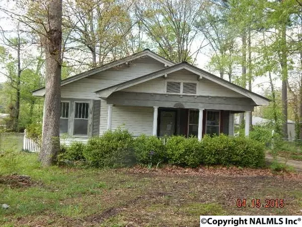 3721 Roselawn Drive, Gadsden, AL 35904