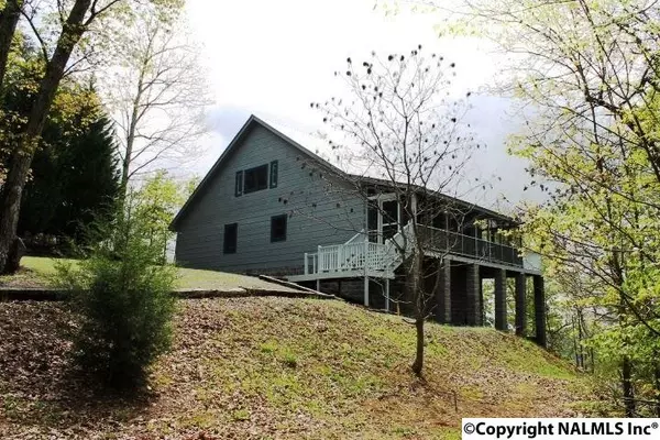 300 County Road 859, Mentone, AL 35984