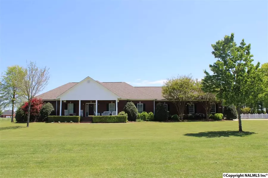 427 Mccollum Road, Meridianville, AL 35759