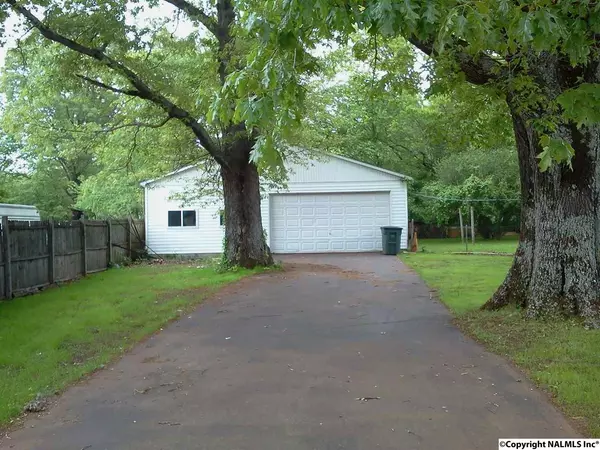 Toney, AL 35773,3511 Bobo Section Road