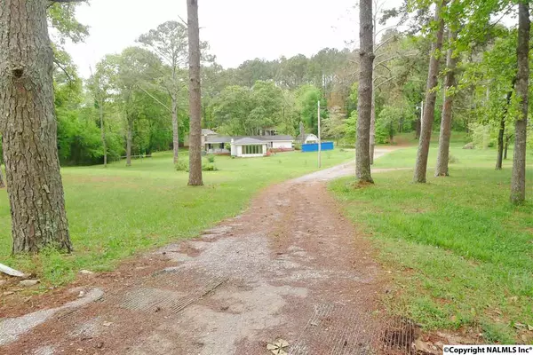 28 Sparks Drive #B, Laceys Spring, AL 35754