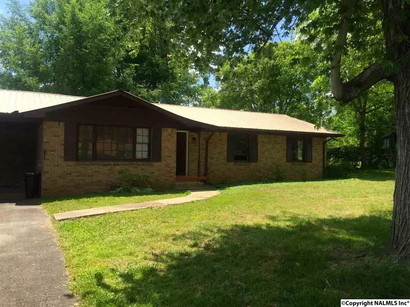 2305 Lu James Drive, Guntersville, AL 35796