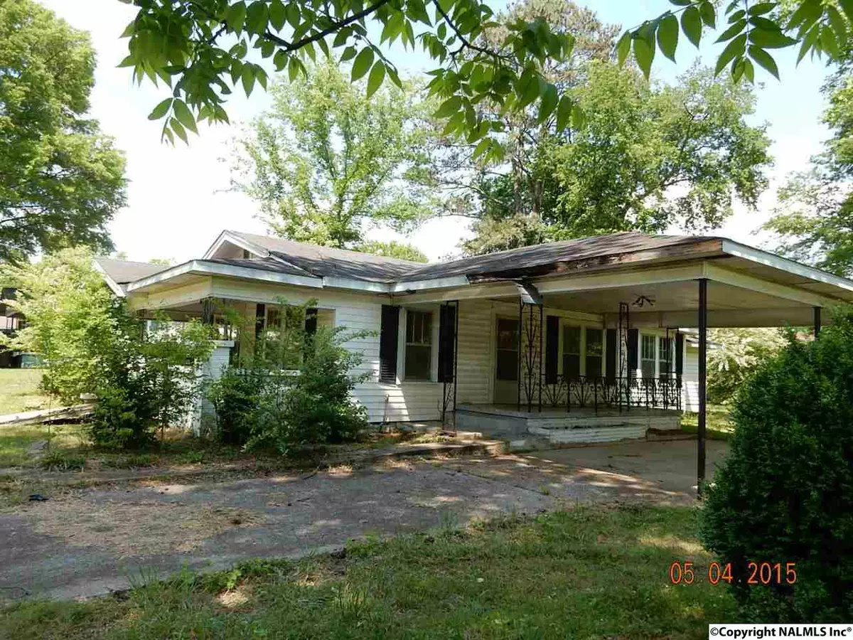 Gadsden, AL 35904,1704 Polk Avenue