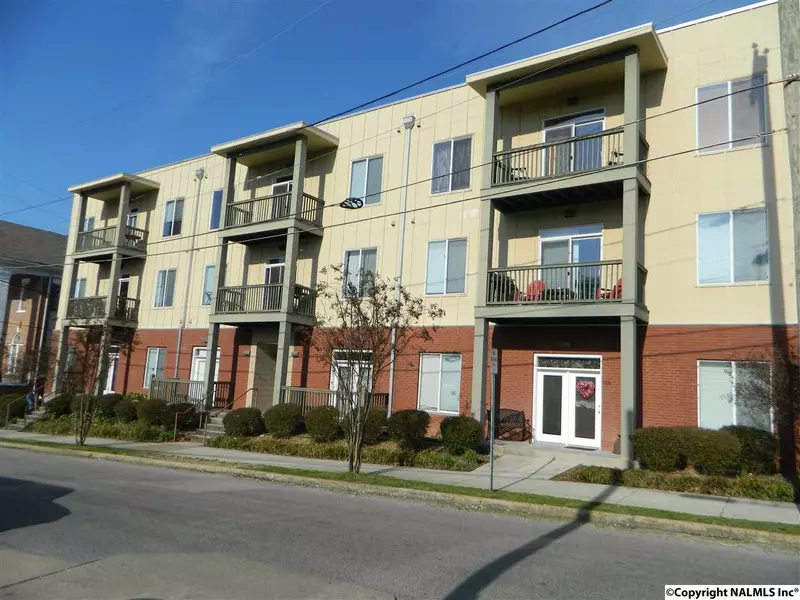 863 Flynn Street #302, Chattanooga, TN 37403