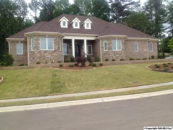 2701 Muir Woods Drive, Hampton Cove, AL 35763