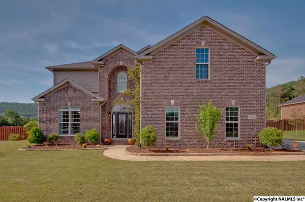 7043 Pale Dawn Place, Owens Cross Roads, AL 35763