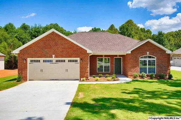 3 Iron Legion Way, Priceville, AL 35603