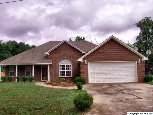 21867 Pinebrook Drive, Athens, AL 35614