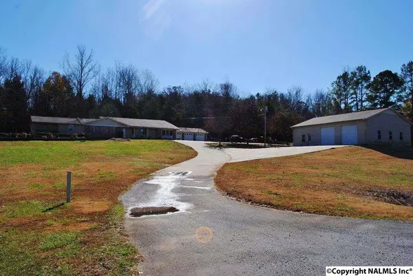 25480 County Road 460, Trinity, AL 35673