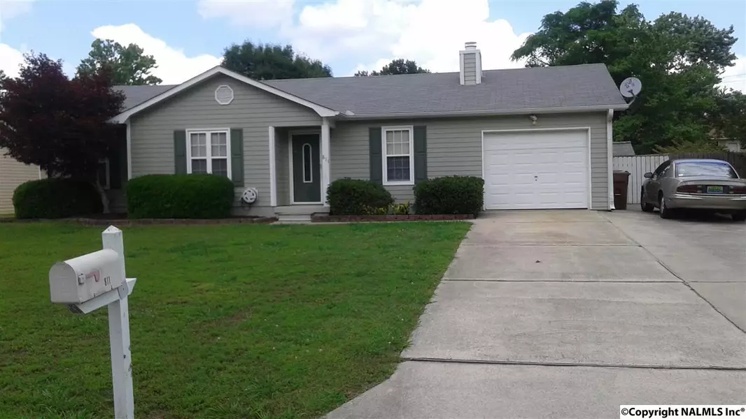 811 Sunshine Street, Hartselle, AL 35640