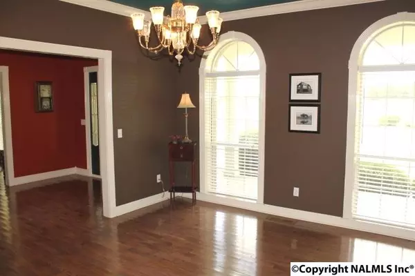 Rainsville, AL 35986,242 Massengill Lane