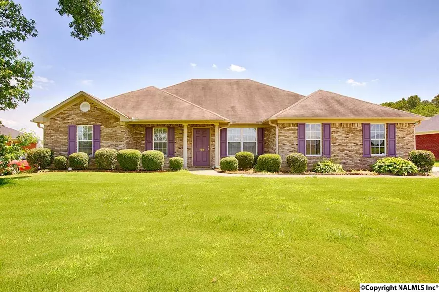 456 Dan Crutcher Road, Toney, AL 35773