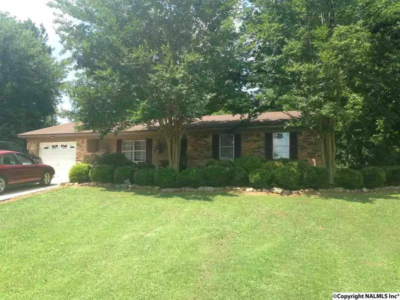 280 Mcdonald Lane, Guntersville, AL 35976