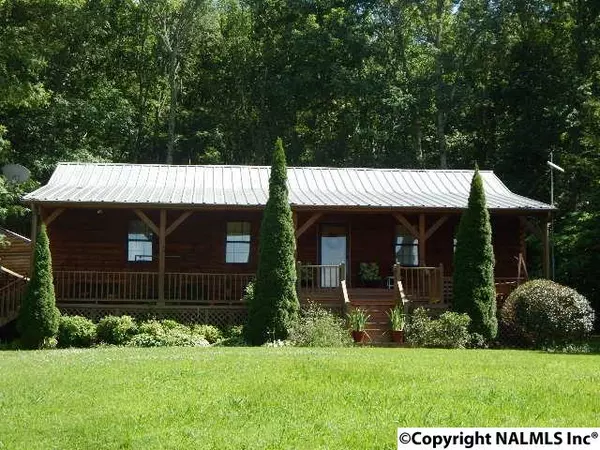 1738 West Lacon Road, Falkville, AL 35622