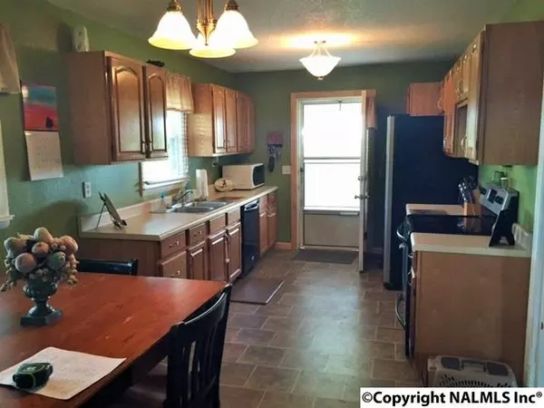 Rainsville, AL 35986,1237 County Road 102