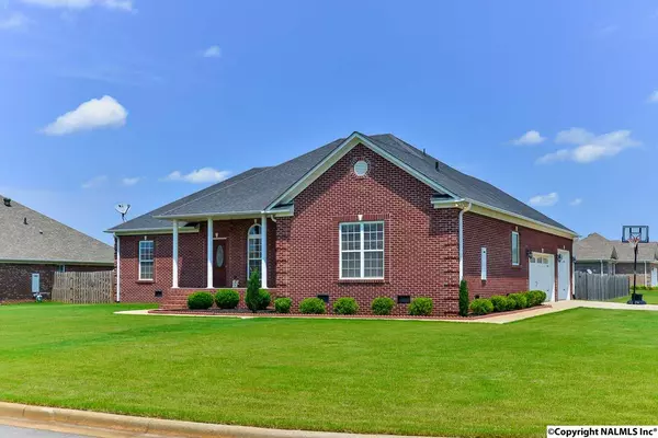 Athens, AL 35613,25692 Caldera Drive