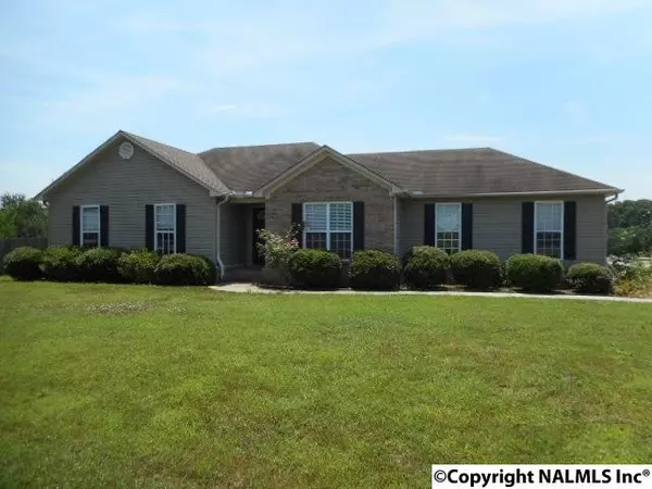 101 Tanner Cove Circle, New Market, AL 35761