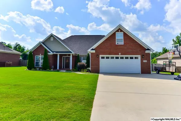 230 Derby Drive, Priceville, AL 35603